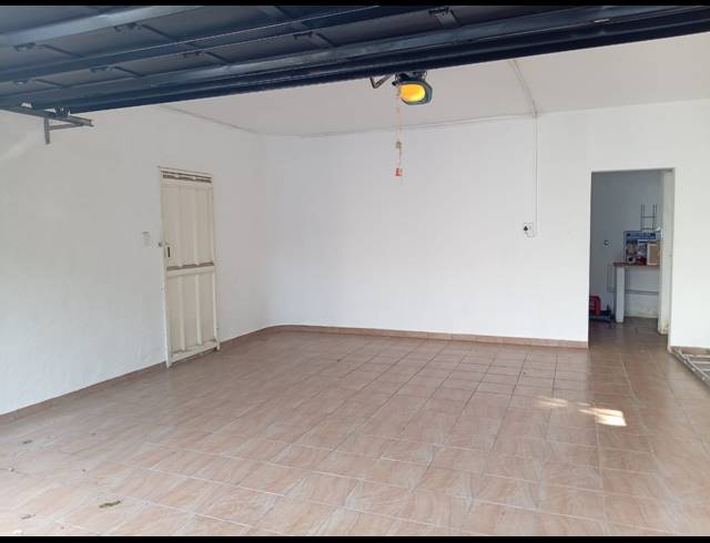 6 BEDROOM HOUSE TO LET IN LA LUCIA